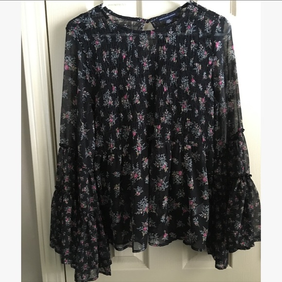 😱SOLD!!!😱 AEO Chiffon Smocked Peplum - Picture 4 of 7